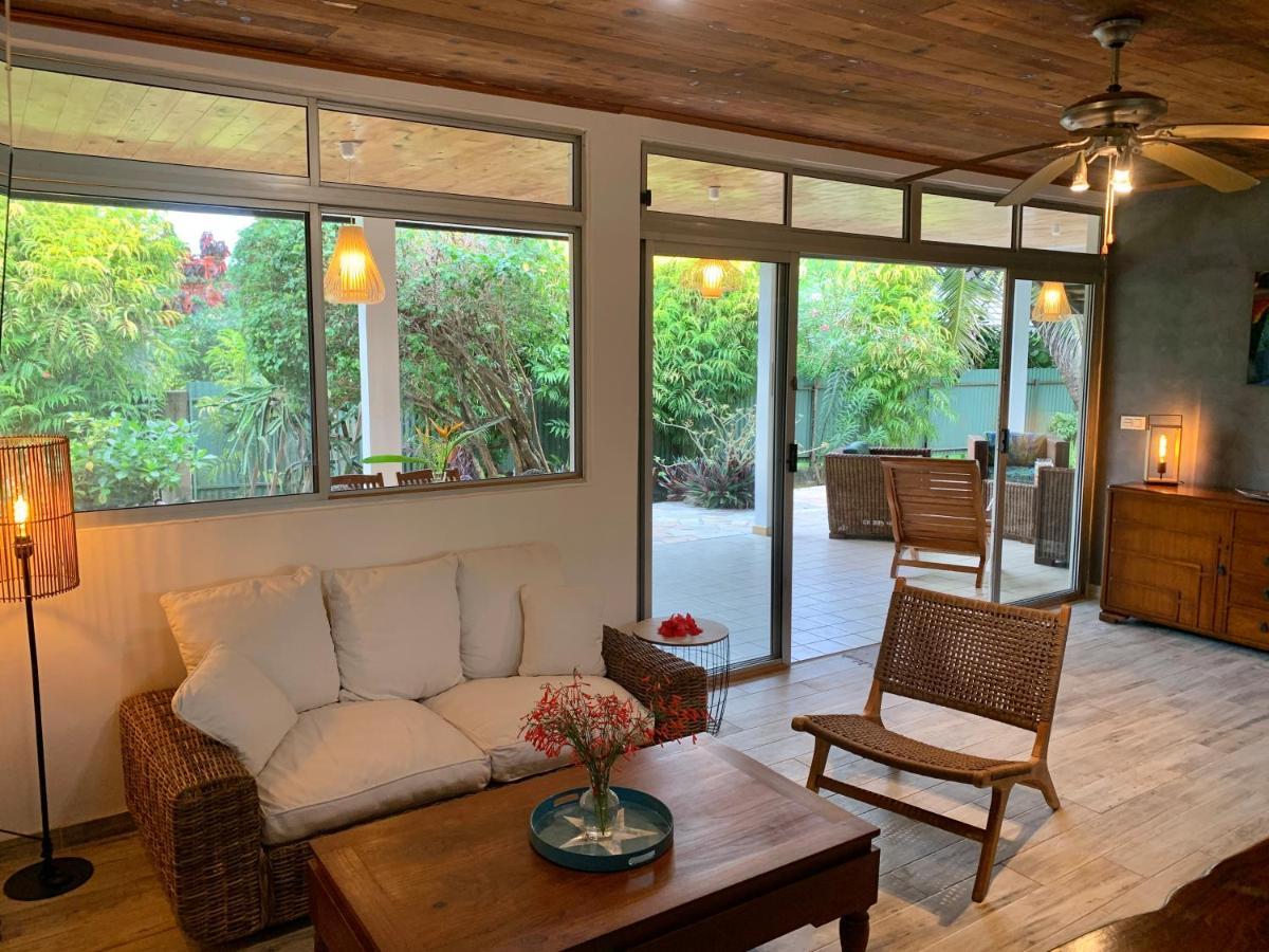 Hoama Lodge Teavaro 外观 照片